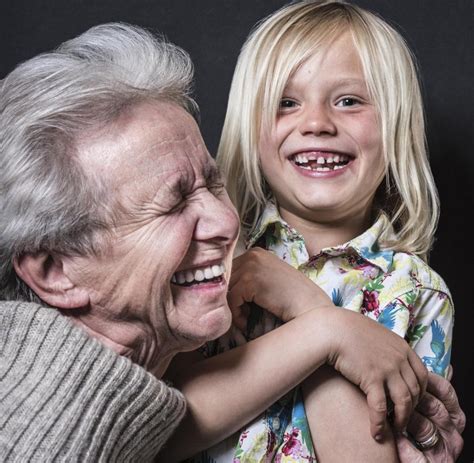 oma und enkel xxx|Oma lässt Enkel sie ficken und sie hat Orgasmus 